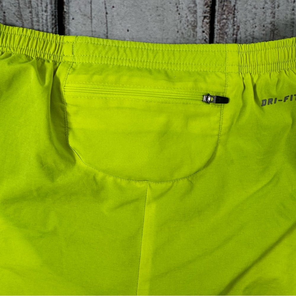 Nike Dri-FIT Men’s Large Neon Yellow Running Shorts Zipper Pocket - Picture 4 of 10